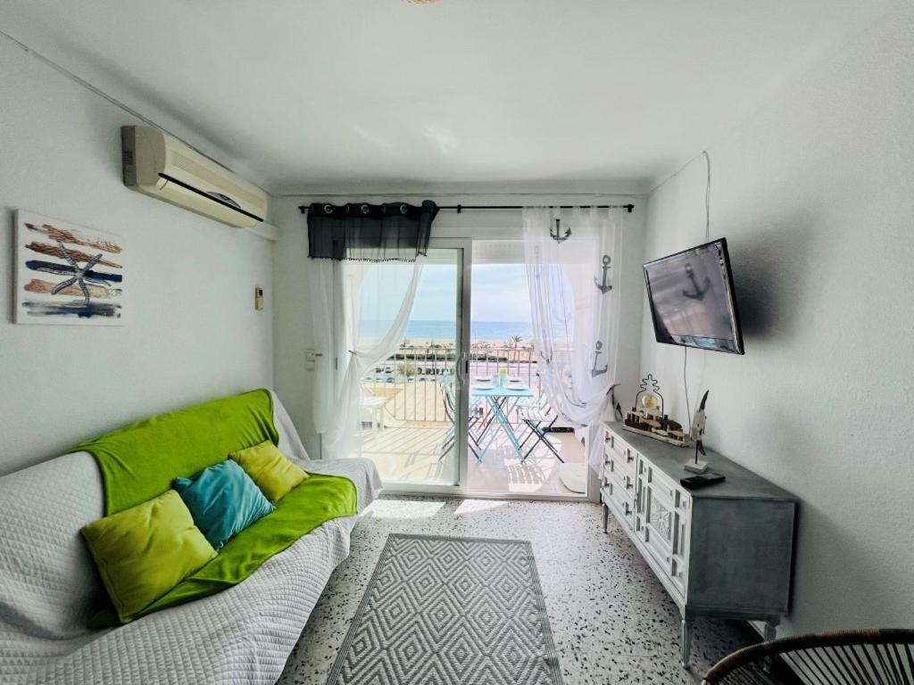 Sylvia 4A - Estudio En Primera Linea De Mar - Centrico - Terraza Vista Mar - Playa - Wifi Apartment Empuriabrava Bagian luar foto